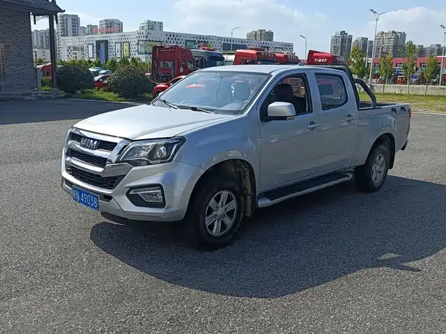 Isuzu RE-MAX 2.8T, Классика, моноприводный, дизель, Комфорт, удлинённый, JE493ZLQ6E, экокласс Китай VI