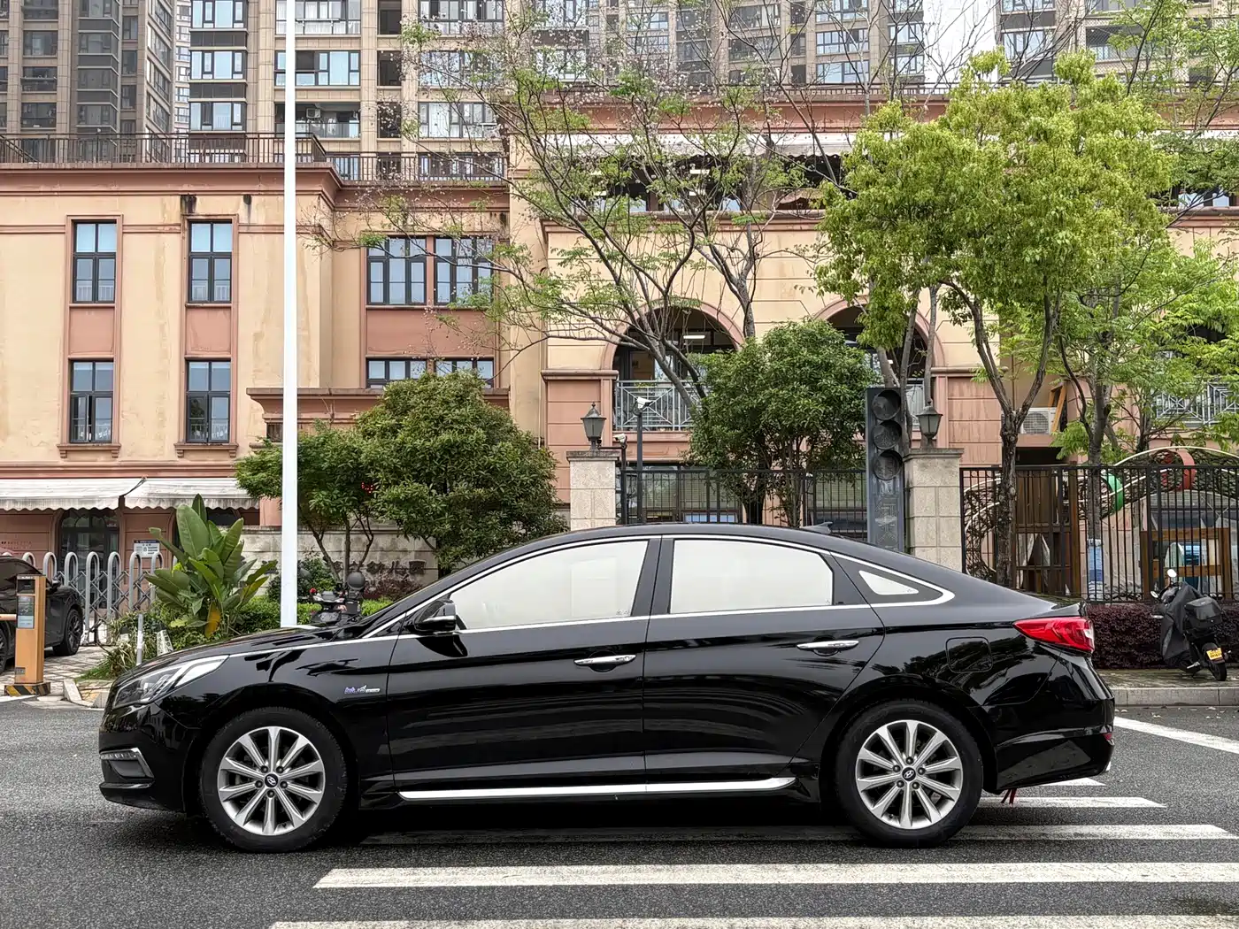 Hyundai Sonata 2015 1.6T GLS Smart фото 17