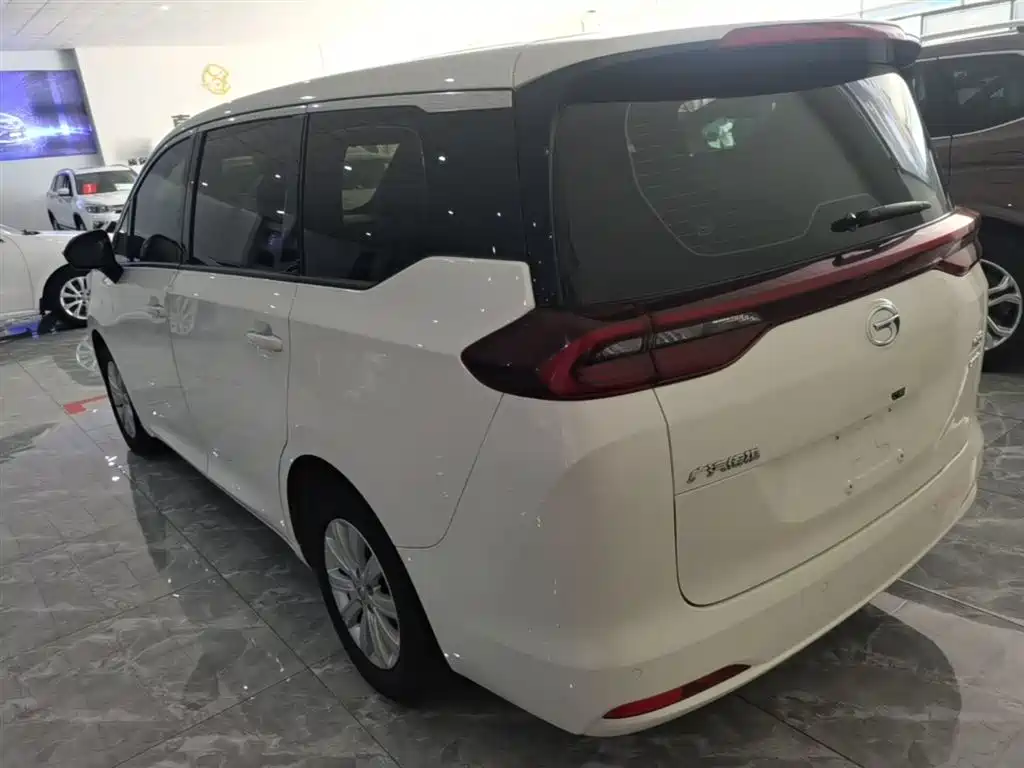 GAC Trumpchi Trumpchi M6 2021 270T DCT Luxury Edition (7-Seater) фото 5