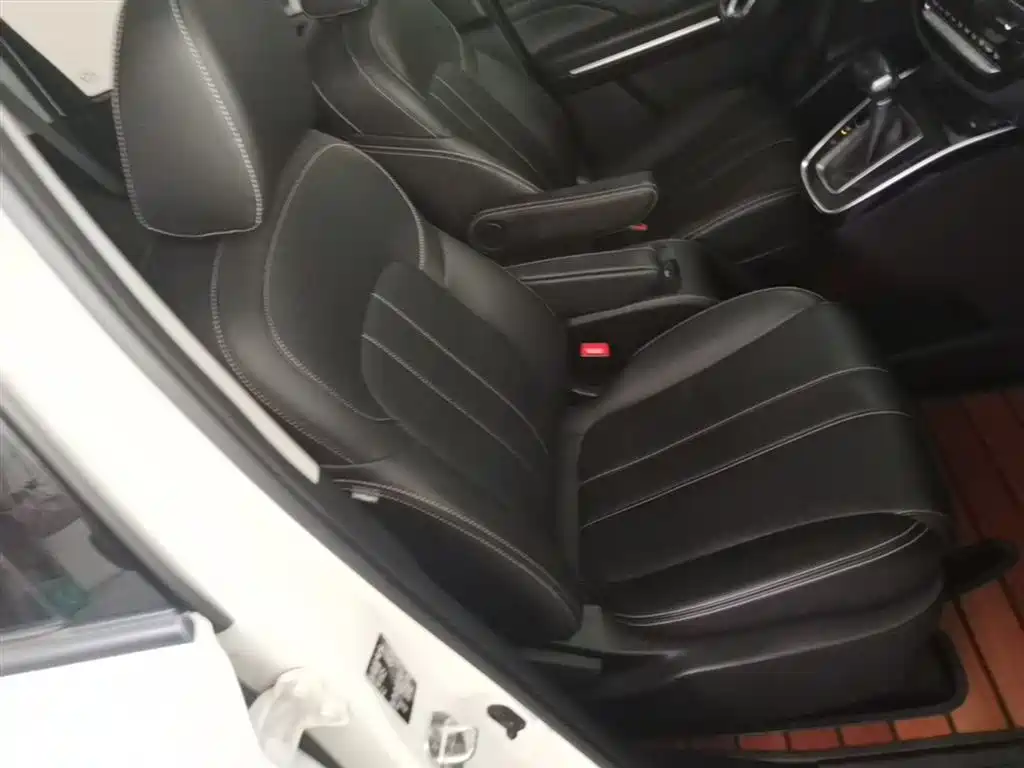 GAC Trumpchi Trumpchi M6 2021 270T DCT Luxury Edition (7-Seater) фото 25