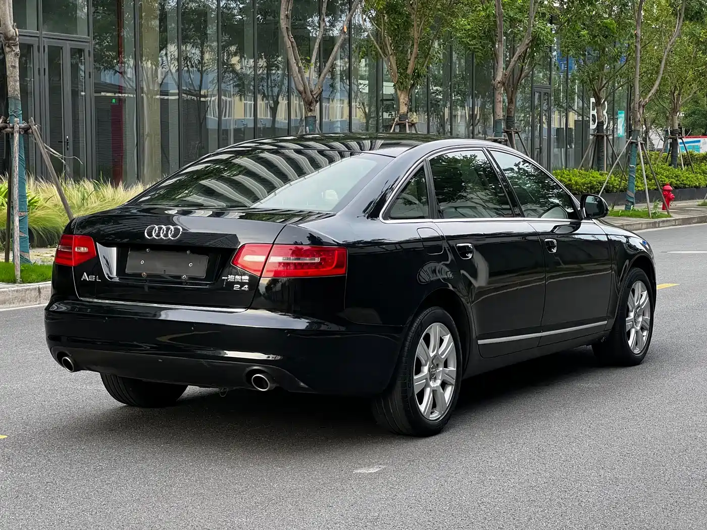 Фото 28 - Audi A6L