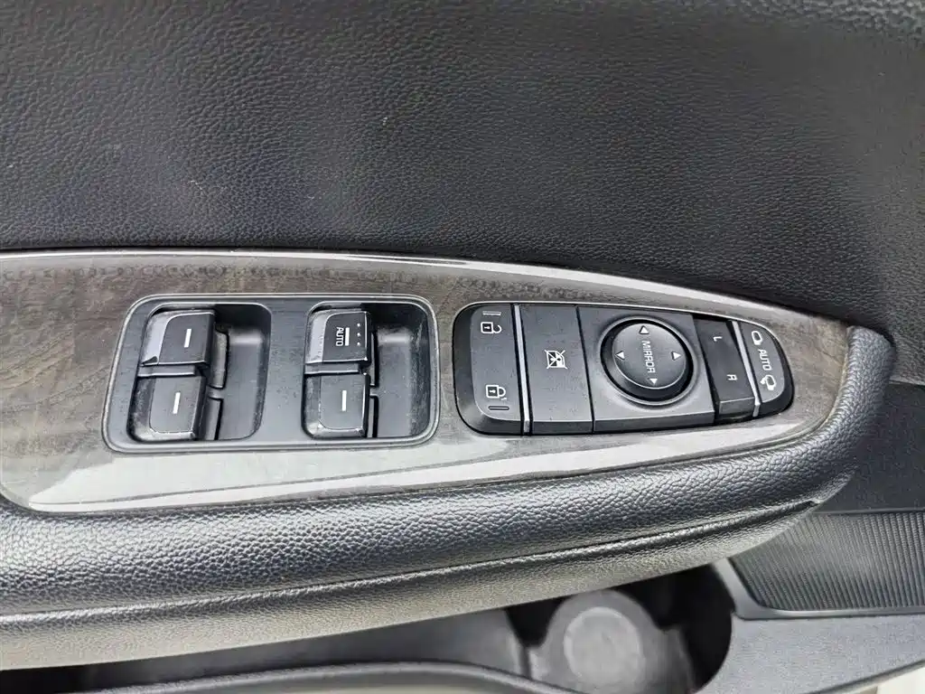 Kia K5 2016 1.6T Automatic LUX фото 9