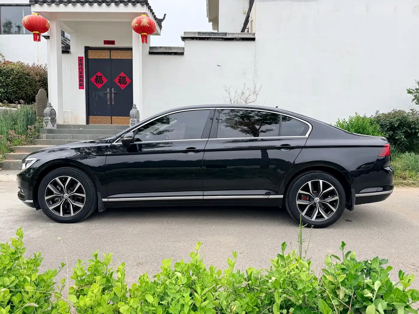 Volkswagen Magotan 2019 330TSI DSG Luxury Class China VI фото 4
