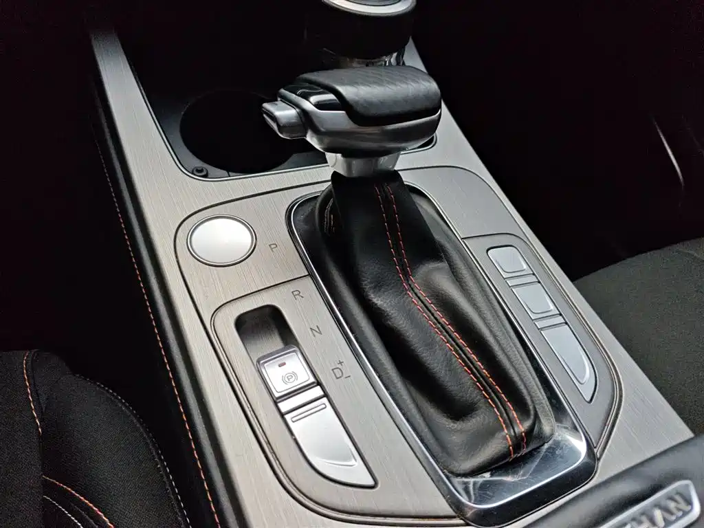 صورة 14 - Changan Oshan X7