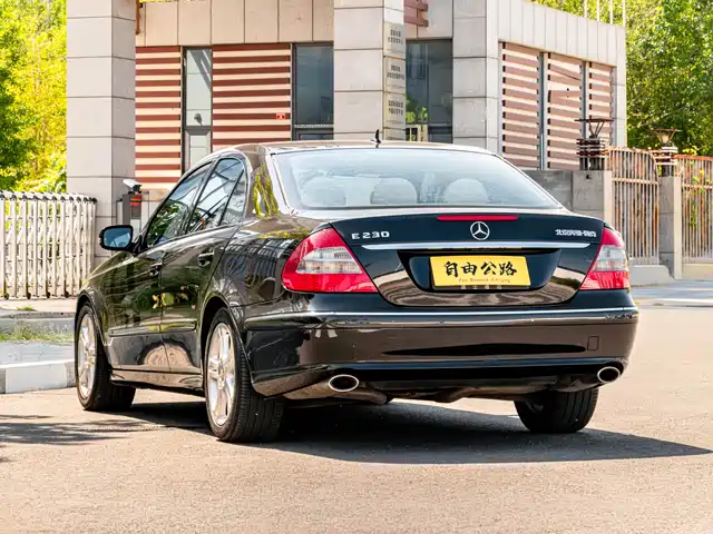 Mercedes-Benz E-Class 2007 Model E 230 Elegance — фото 3