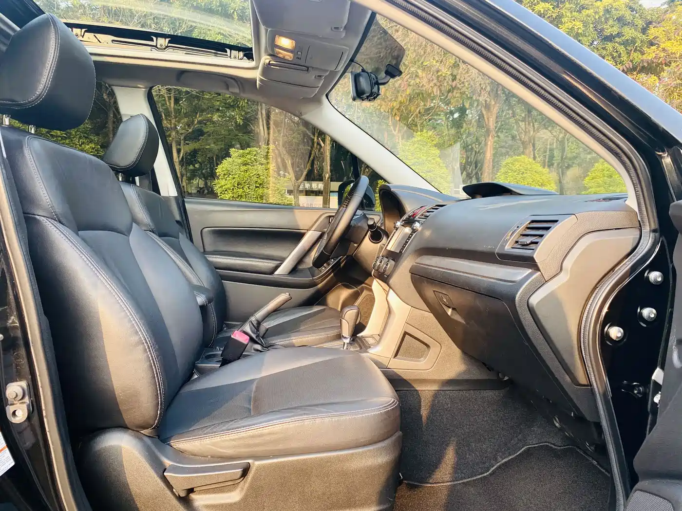 Subaru Forester 2013 2.0i Automatic Luxury Edition фото 13