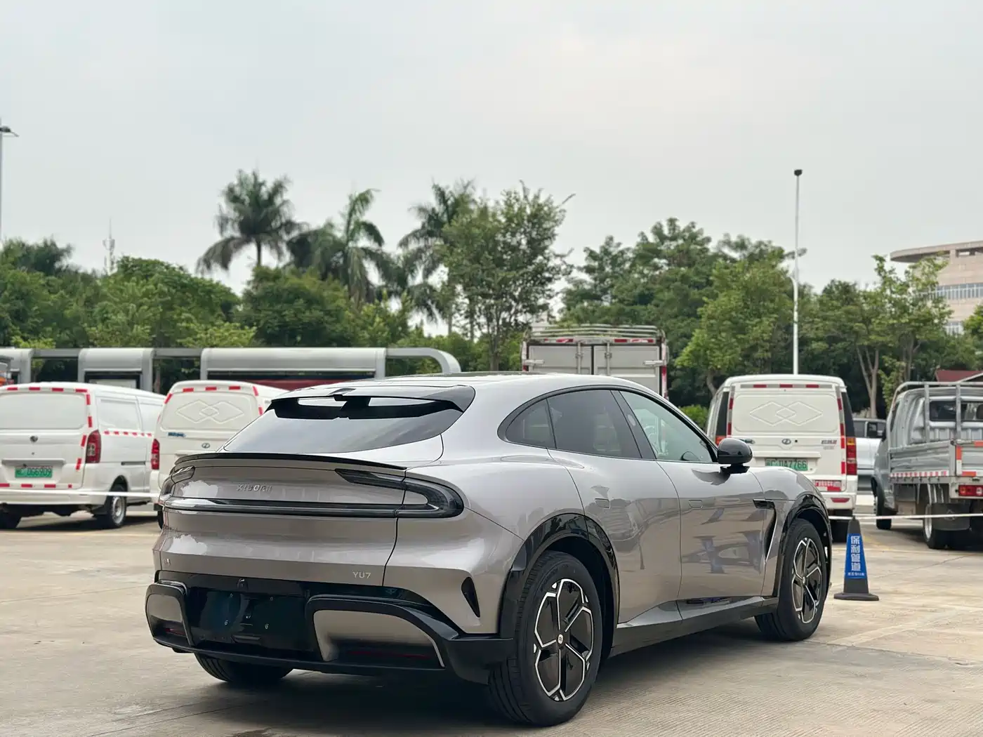 Xiaomi Auto Xiaomi YU7 2025 Extended Range AWD Pro фото 6