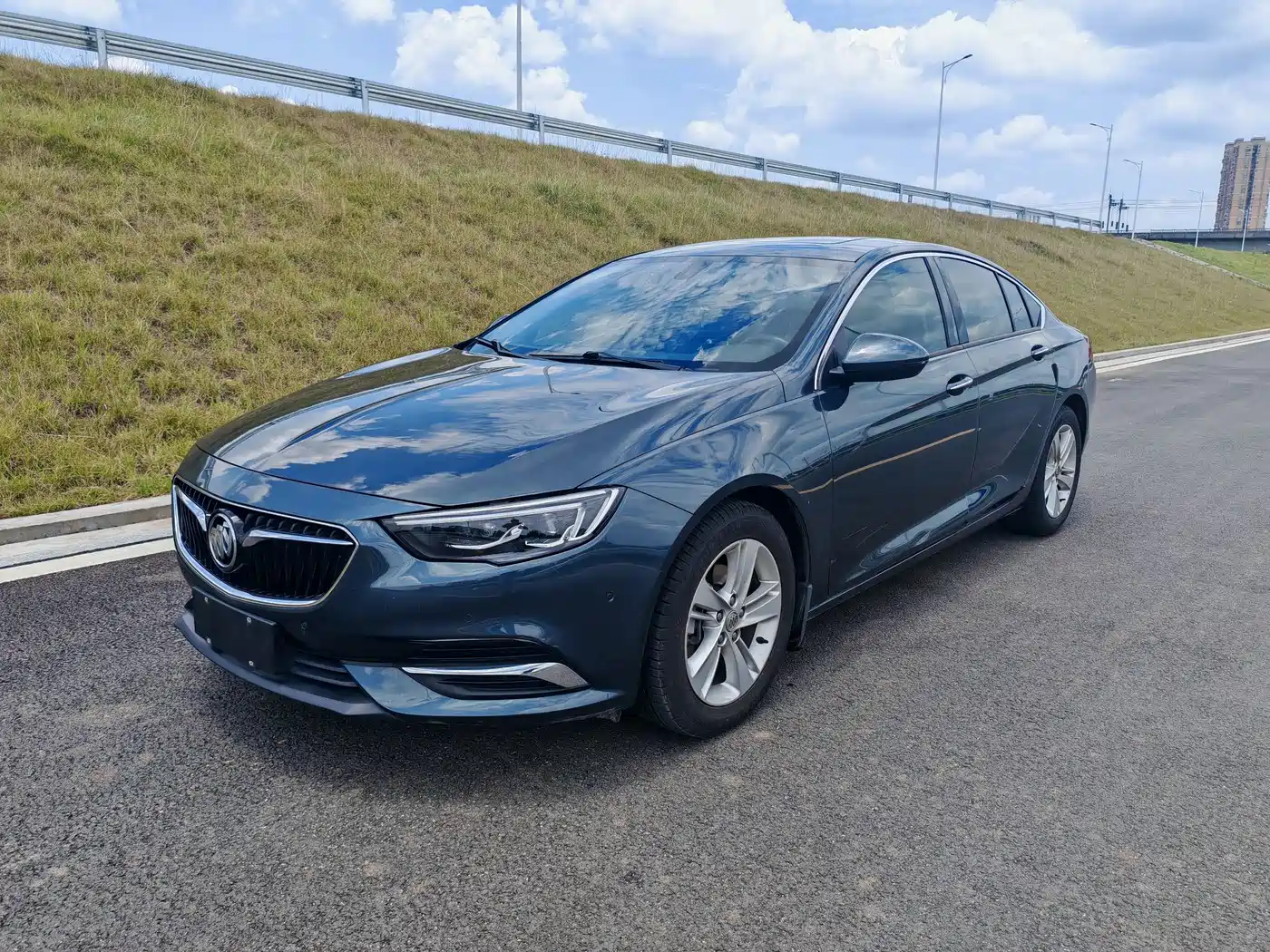 Фото 1 - Buick Regal