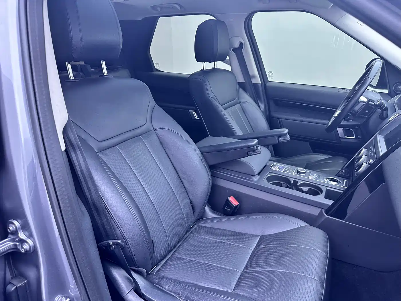 Land Rover Discovery 2020 3.0 SC V6 SE фото 14
