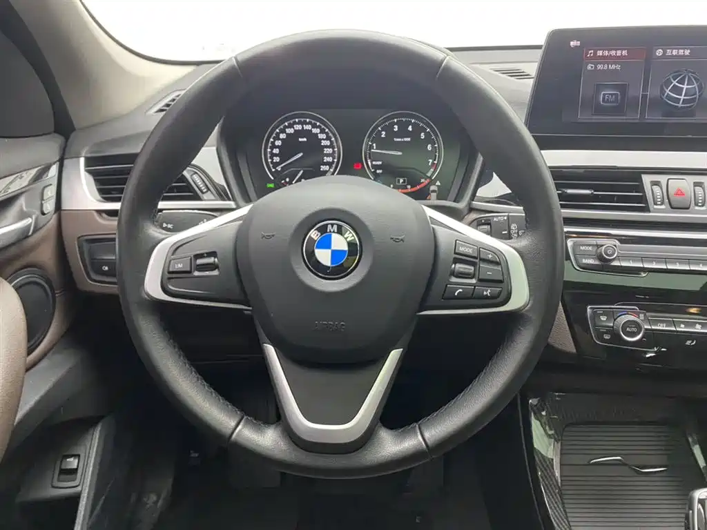 BMW X1 2020 sDrive25Li Leading Model фото 16