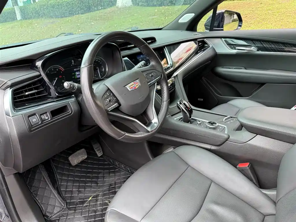 Cadillac XT6 2022 2.0T 7-Seater 4WD Luxury Edition фото 7