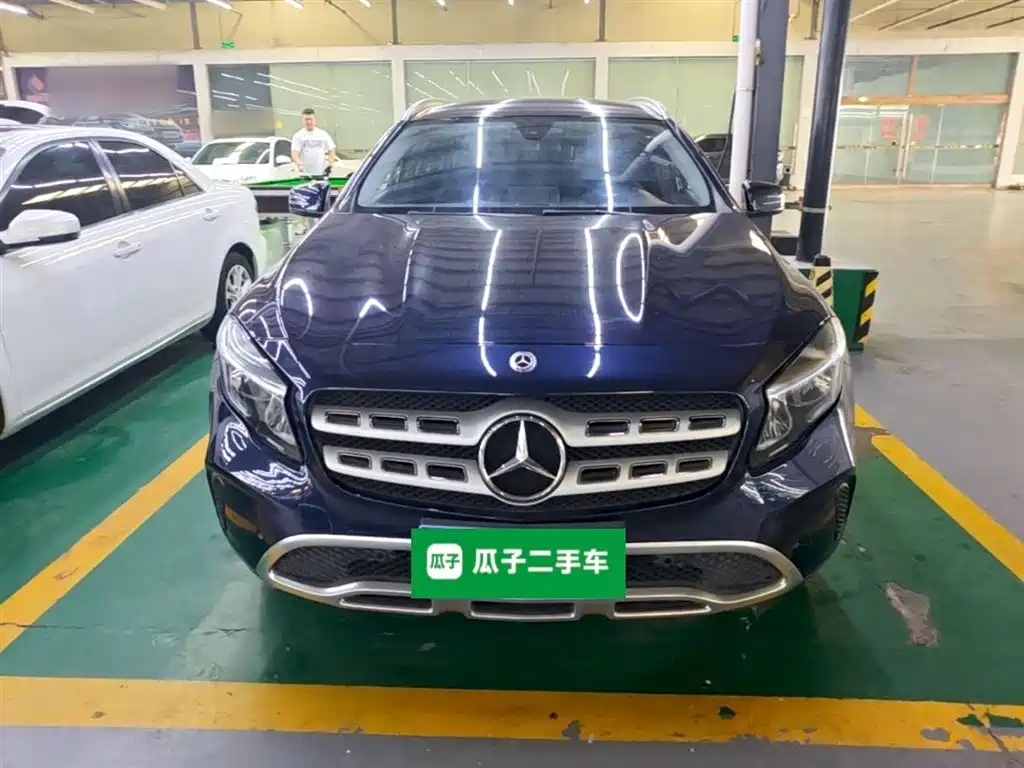 Mercedes-Benz GLA 2017 GLA 200 Dynamic фото 3