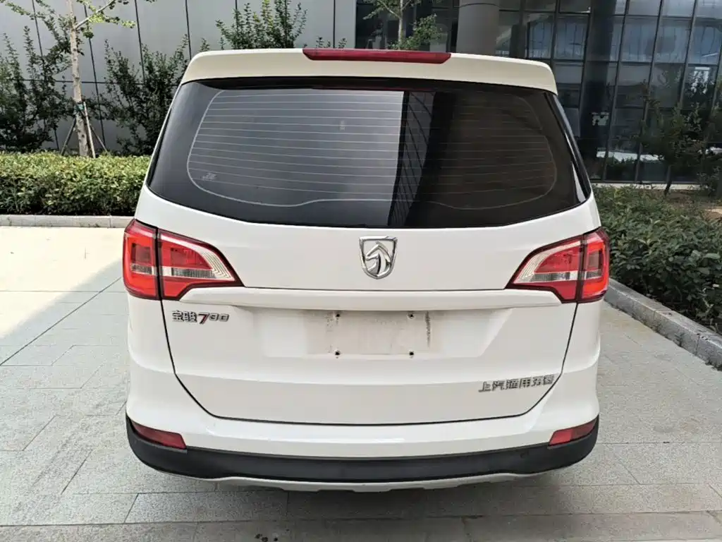 Baojun 730 2021 2019 1.5L Manual Value Edition 7-Seater China VI