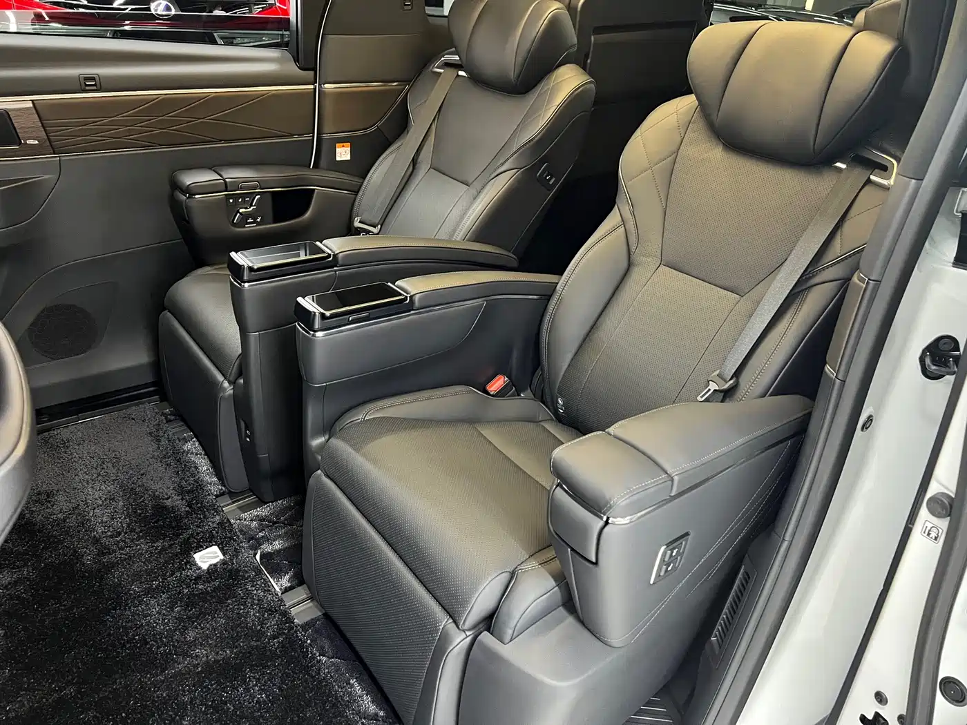 Toyota Alphard 2026 2024 Hybrid 2.5L Prestige Edition