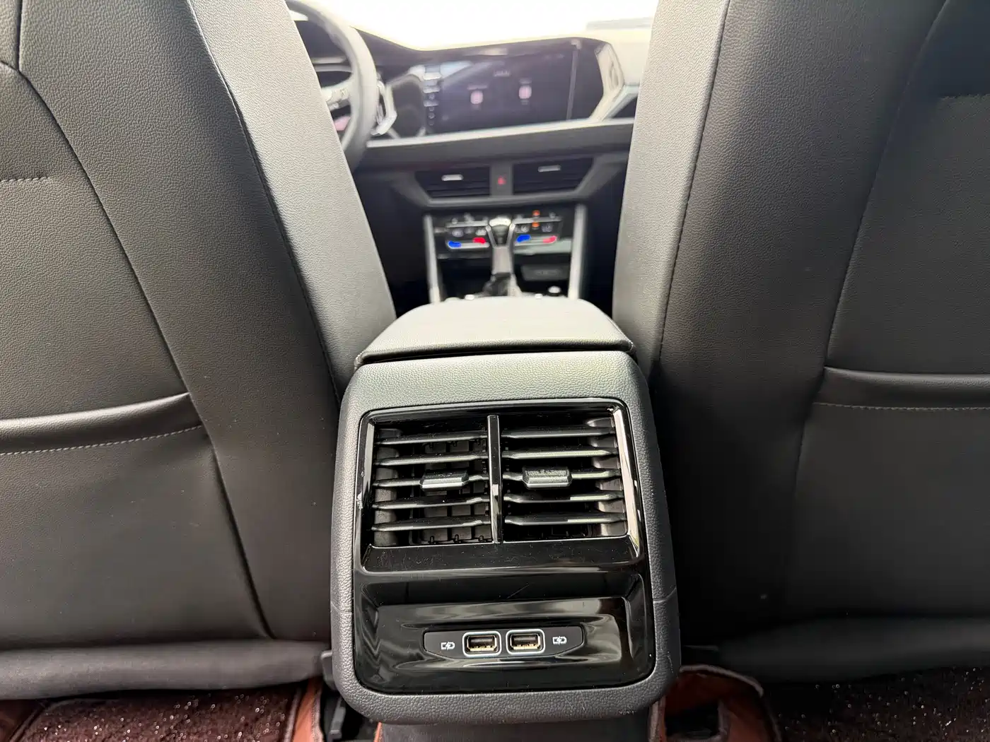 Volkswagen Sagitar 2021 280TSI DSG Luxury Smart Connect фото 22