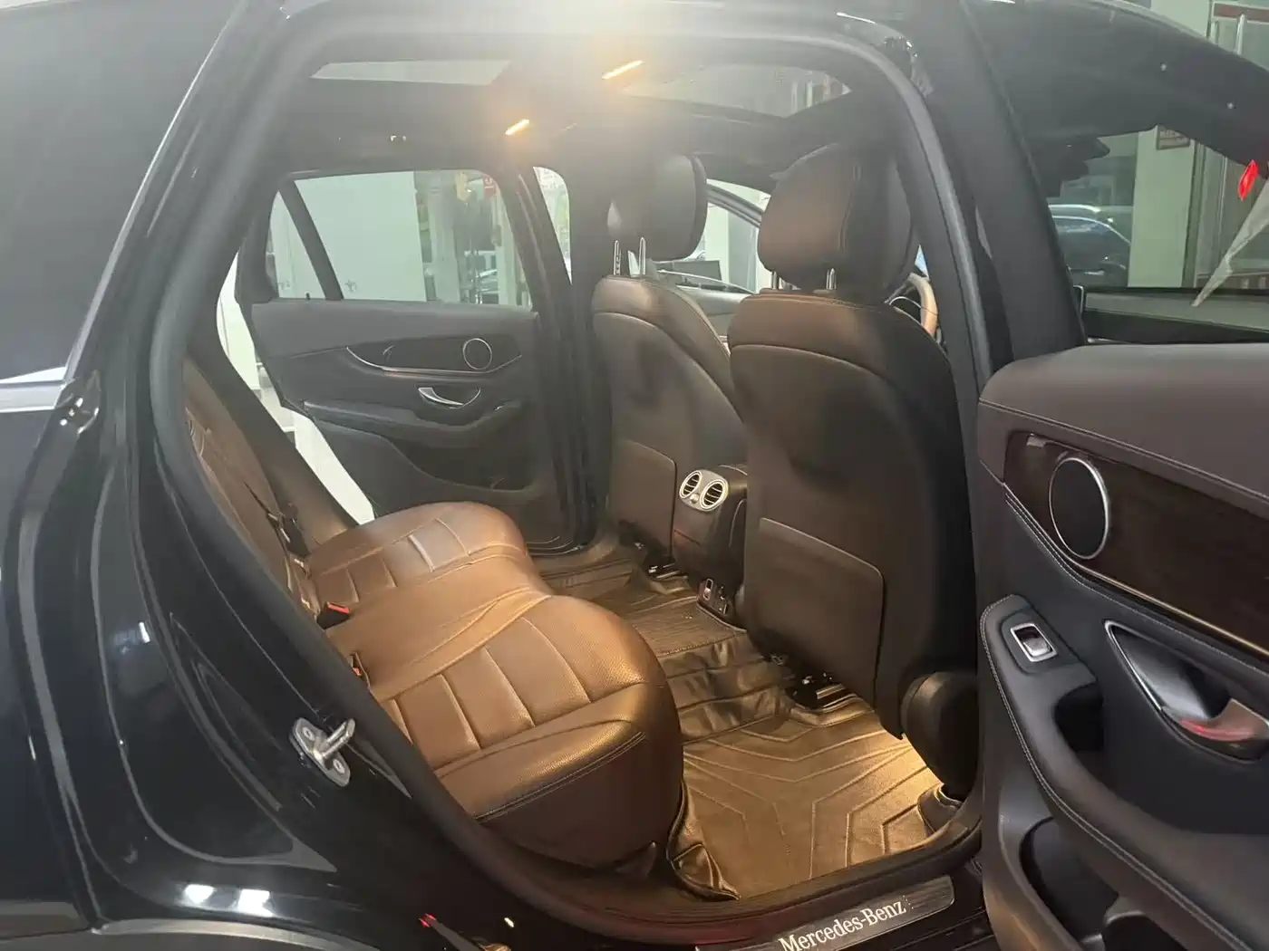 Mercedes-Benz GLC 2019 GLC 260 4MATIC Dynamic фото 9