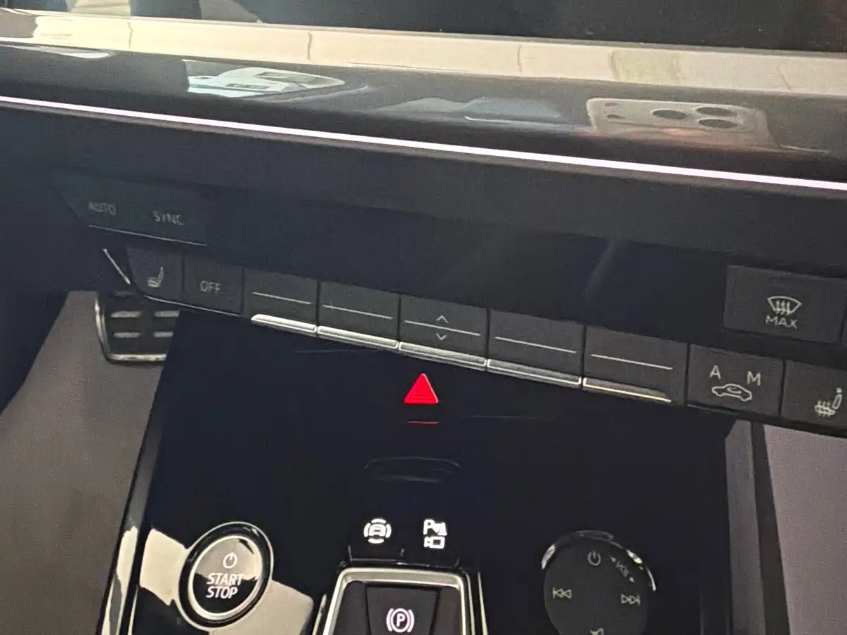 Audi Q4 e-tron 2025 2024 40 e-tron Creation Edition