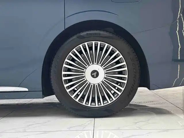 Voyah Auto Voyah Dreamer 2025 PHEV AWD Flagship Kunpeng Edition фото 17