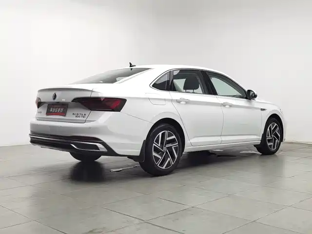 Volkswagen Sagitar 2025 300TSI DSG Surpass Edition — фото 2