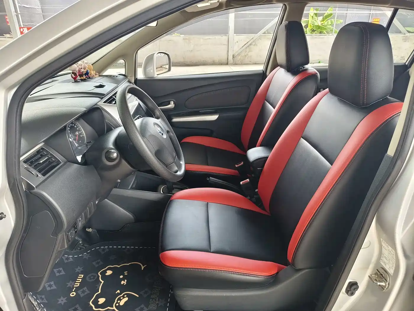 Venucia R50X 2014 2013 1.6L Automatic