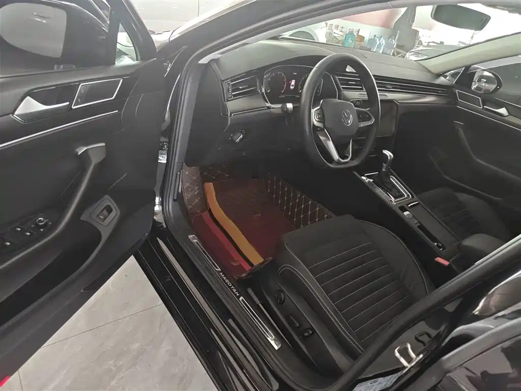 Volkswagen Magotan 2020 330TSI DSG Luxury фото 12