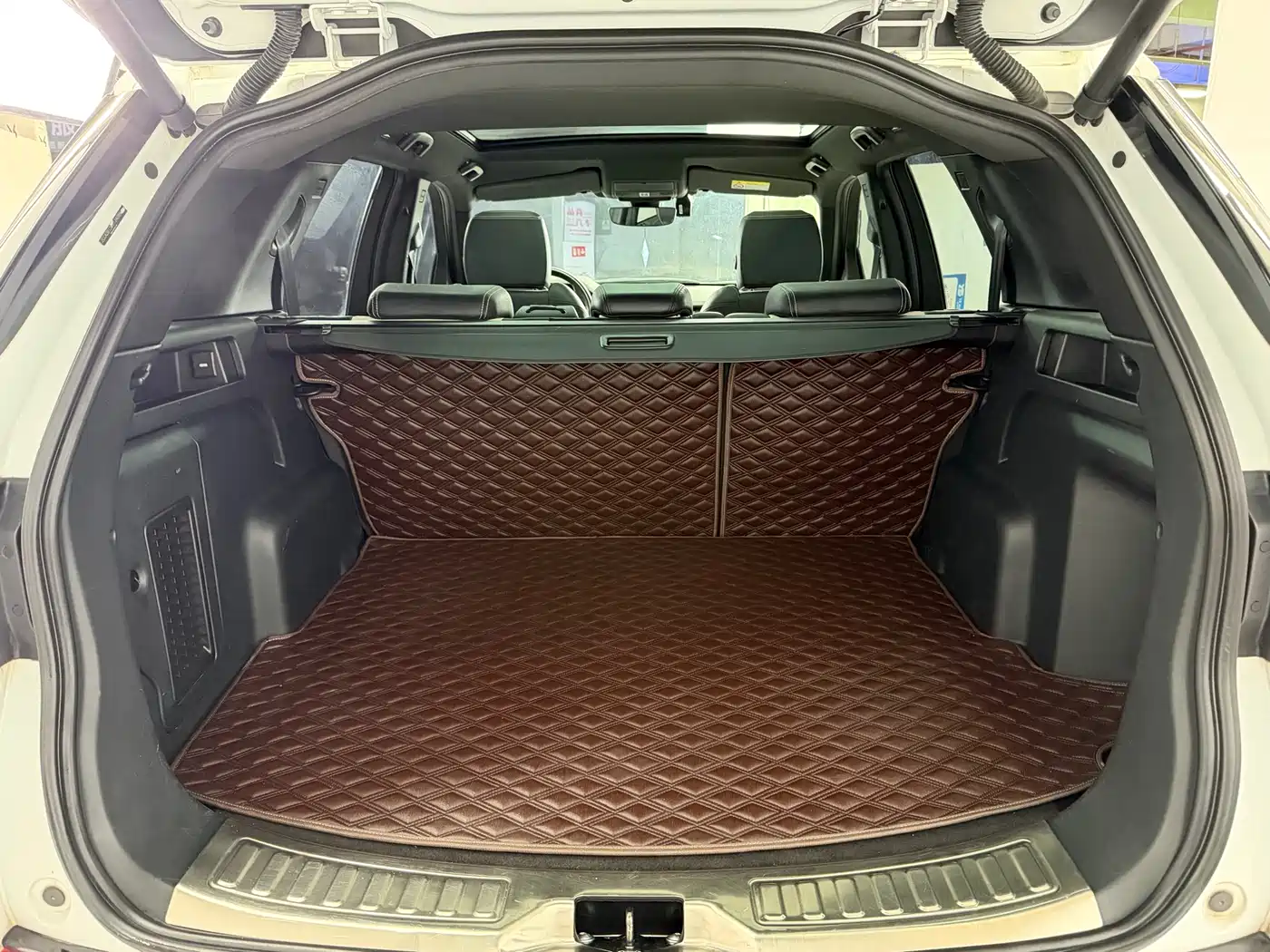 Land Rover Discovery Sport 2021 249PS R-Dynamic SE Performance Technology Edition 5-seater фото 10