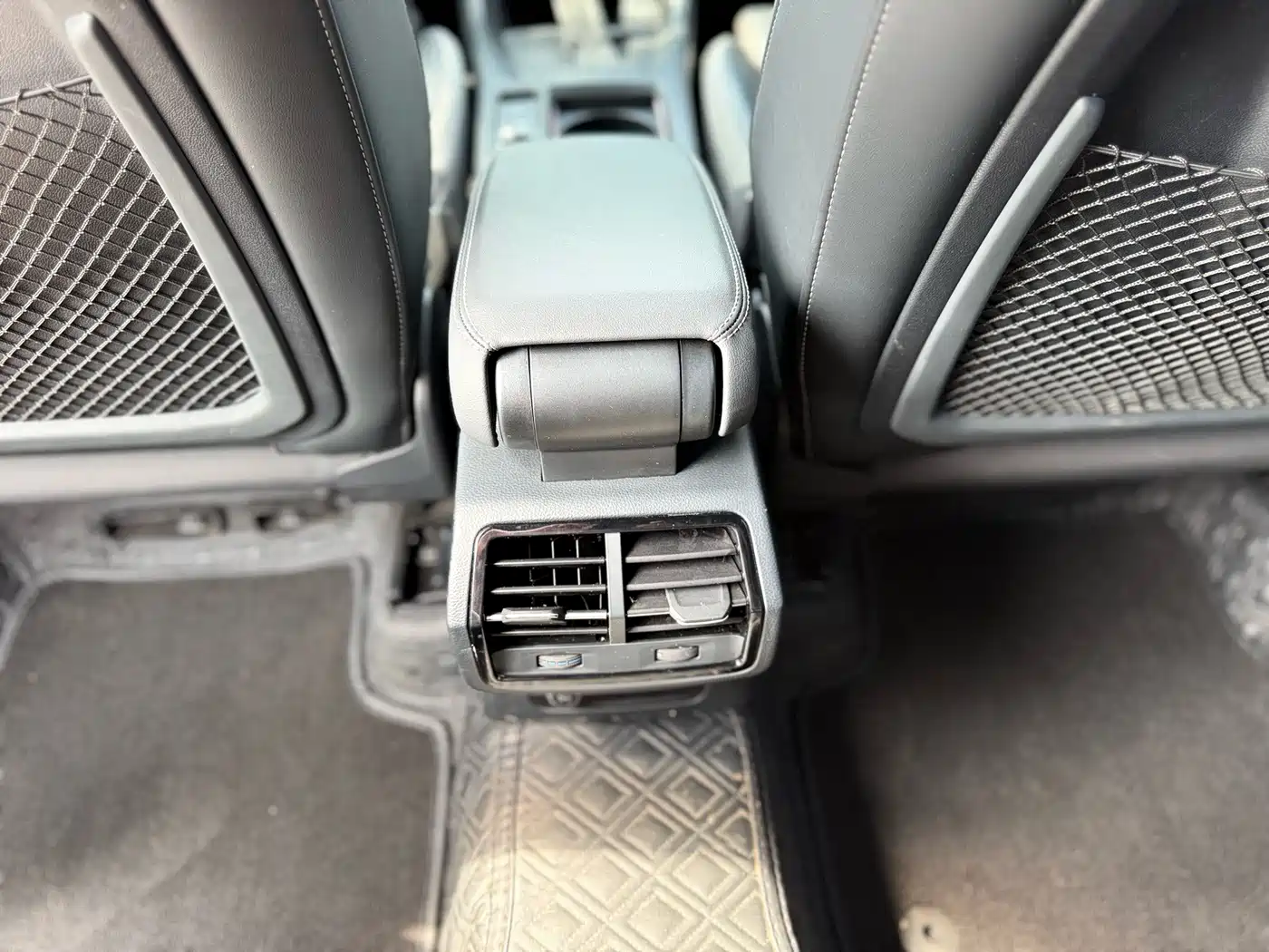 Фото 20 - Audi Q3