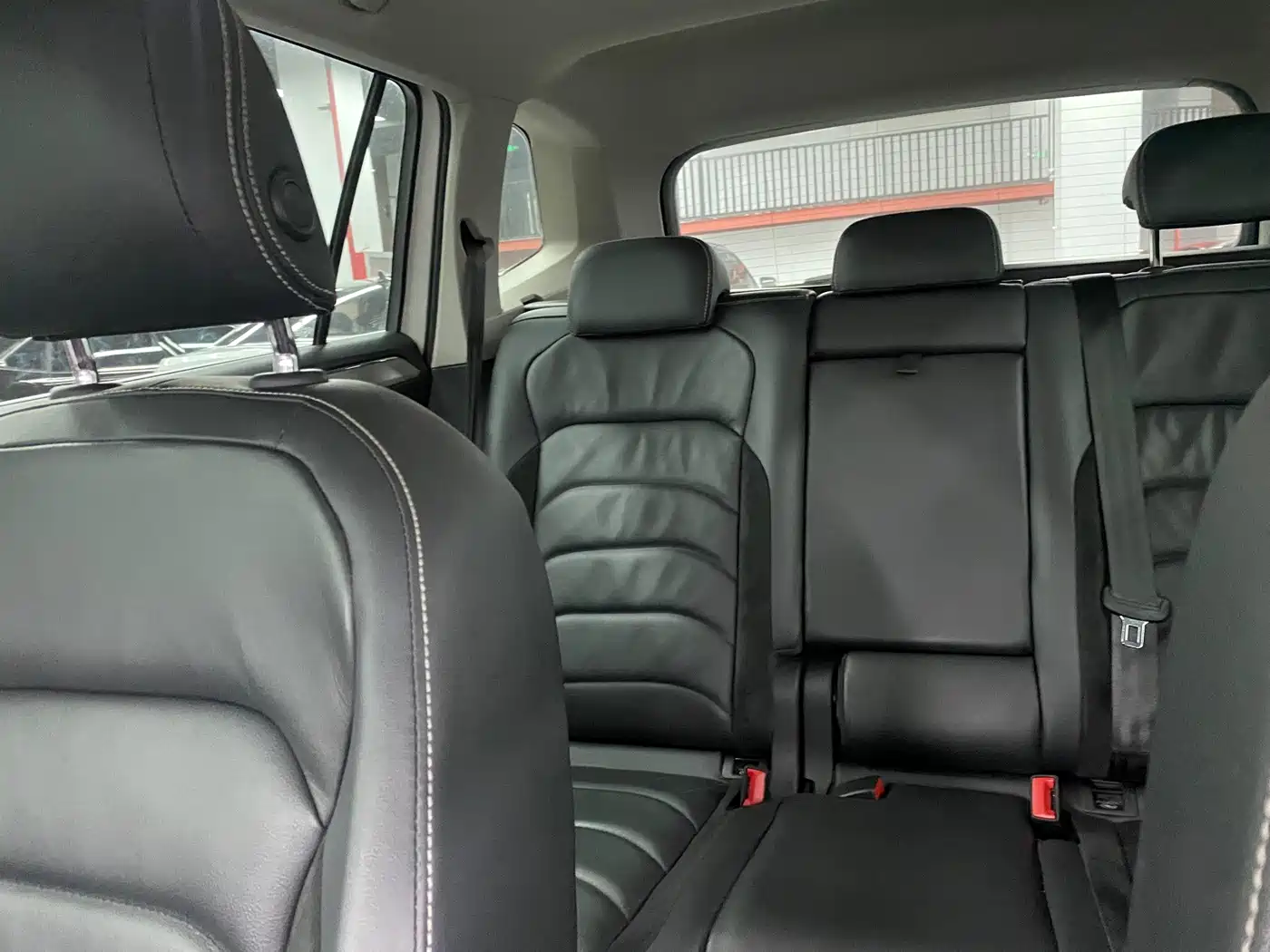 Фото 10 - Volkswagen Tiguan L