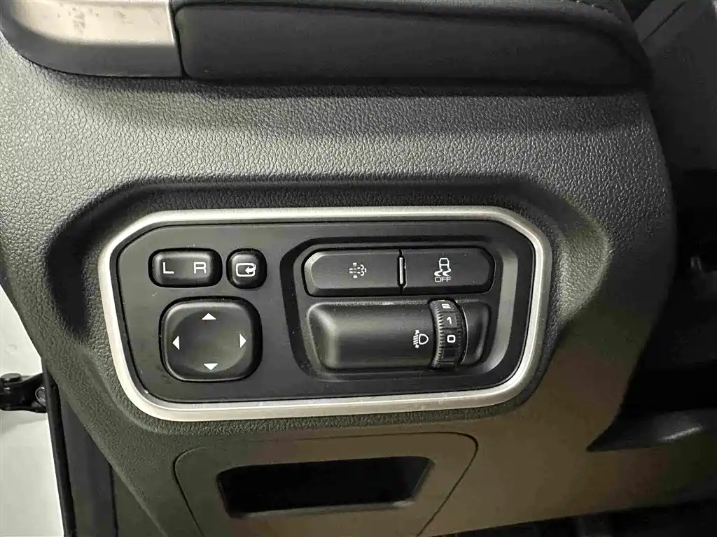 Great Wall Pao 2026 2026 Model 2.4T Passenger Cannon Auto Diesel 2WD Comfort