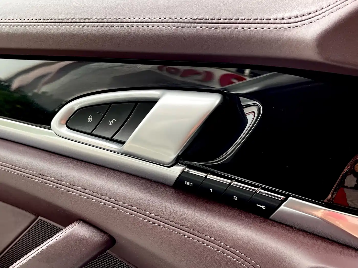 Porsche Panamera 2014 Panamera 3.0T фото 20