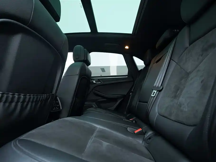 Porsche Macan 2017 Macan 2.0T фото 21