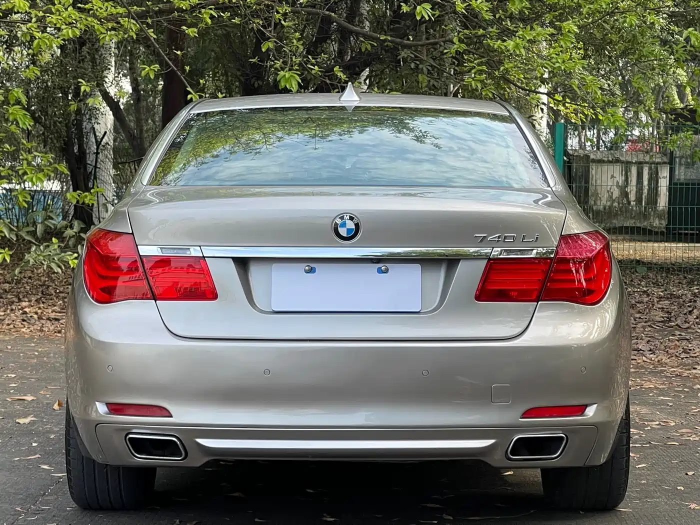 BMW 7 Series 2009 740Li Premium фото 5