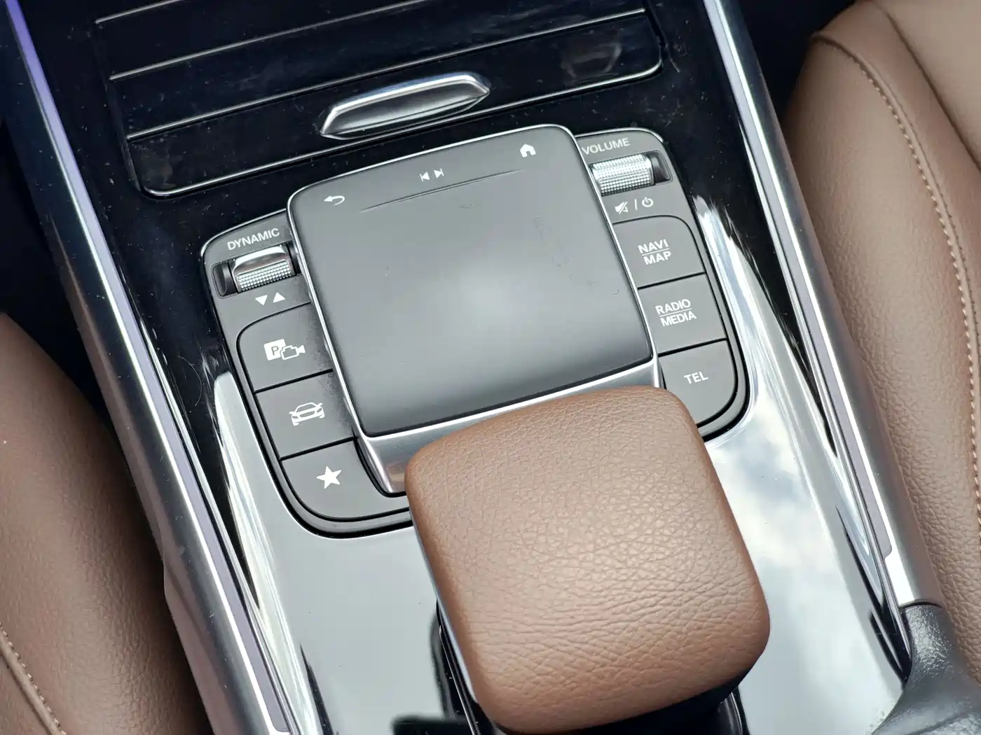 Mercedes-Benz GLB 2023 GLB 220 Dynamic фото 22