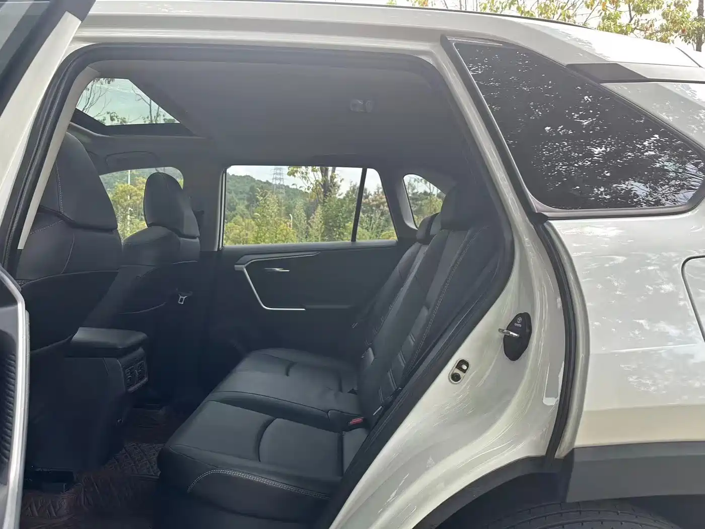 Toyota RAV4 2023 2022 Hybrid 2.5L E-CVT 4WD Elite Plus Edition