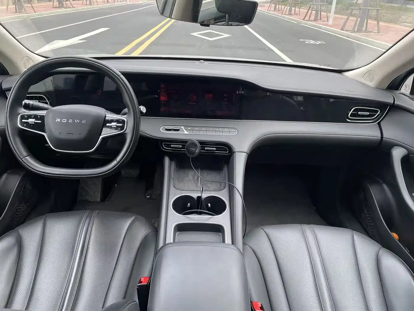 ROEWE D7
