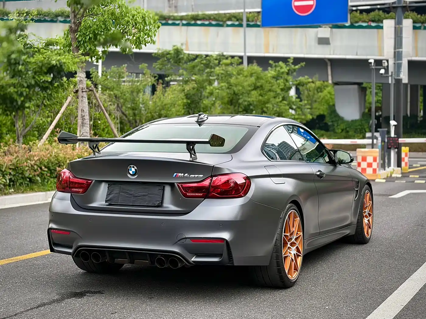 BMW M4 2016 M4 GTS фото 5
