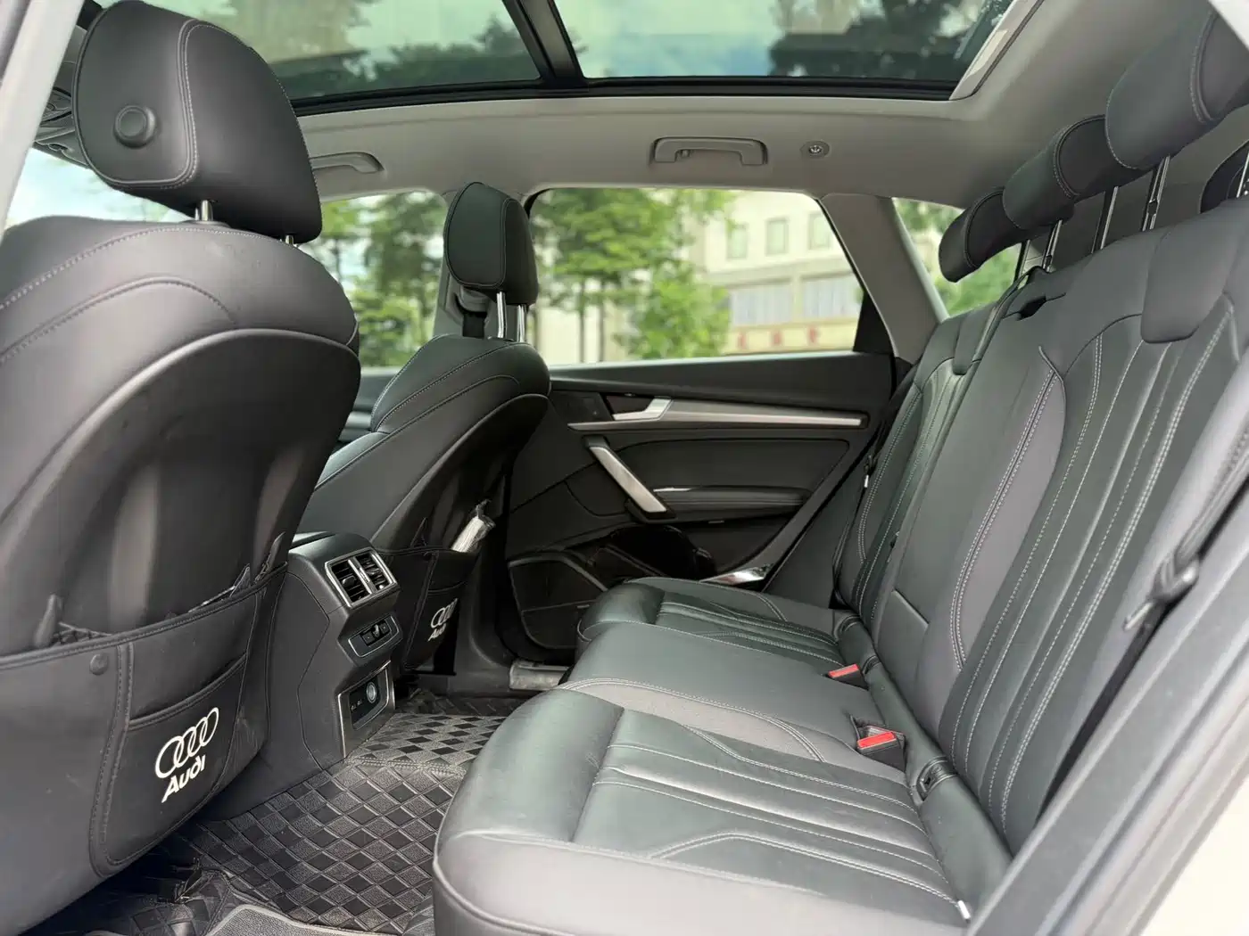 Audi Q5L 2022 45T Luxury Dynamic фото 8