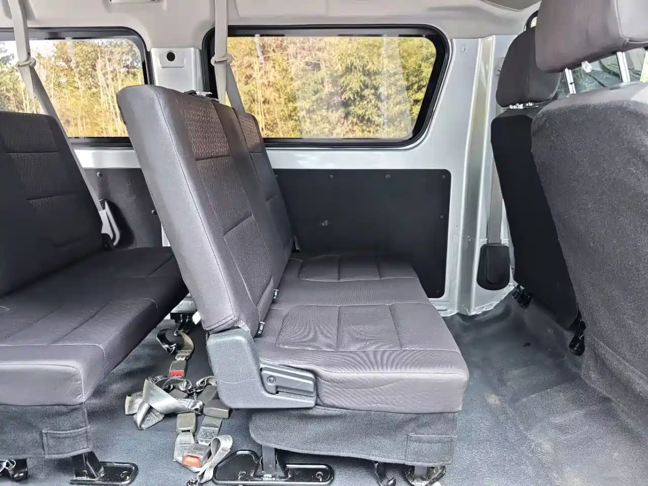 Changan Kaicheng Changan Ruixing EM60 2026 2025 Passenger Version Comfort 6-Seater 300km with Opposing Doors