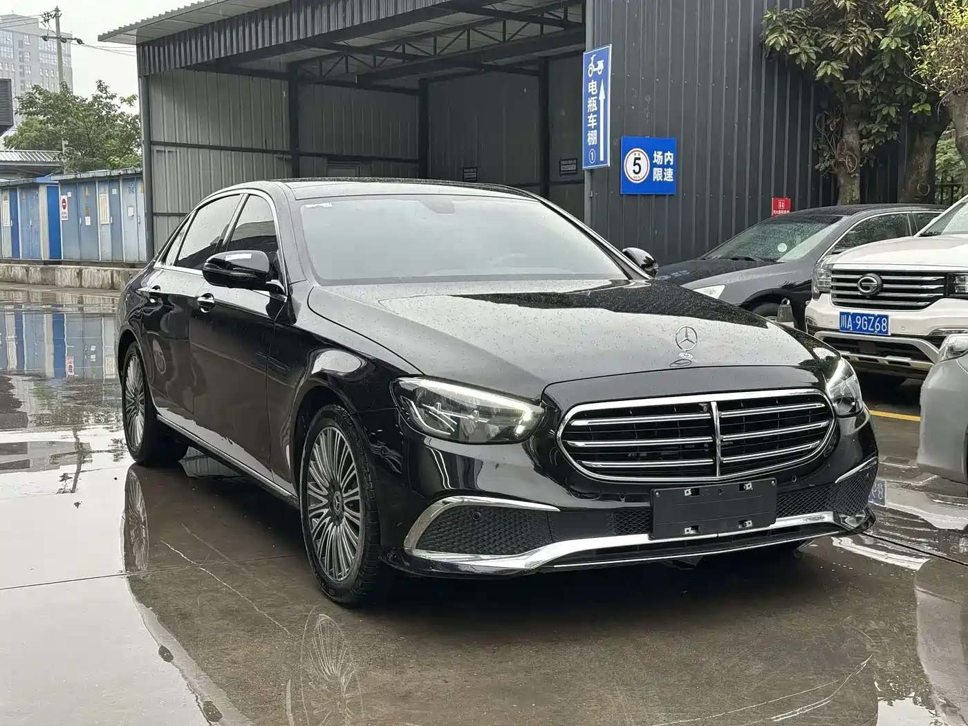 Mercedes-Benz E-Class 2021 E 300 L Fashion фото 3