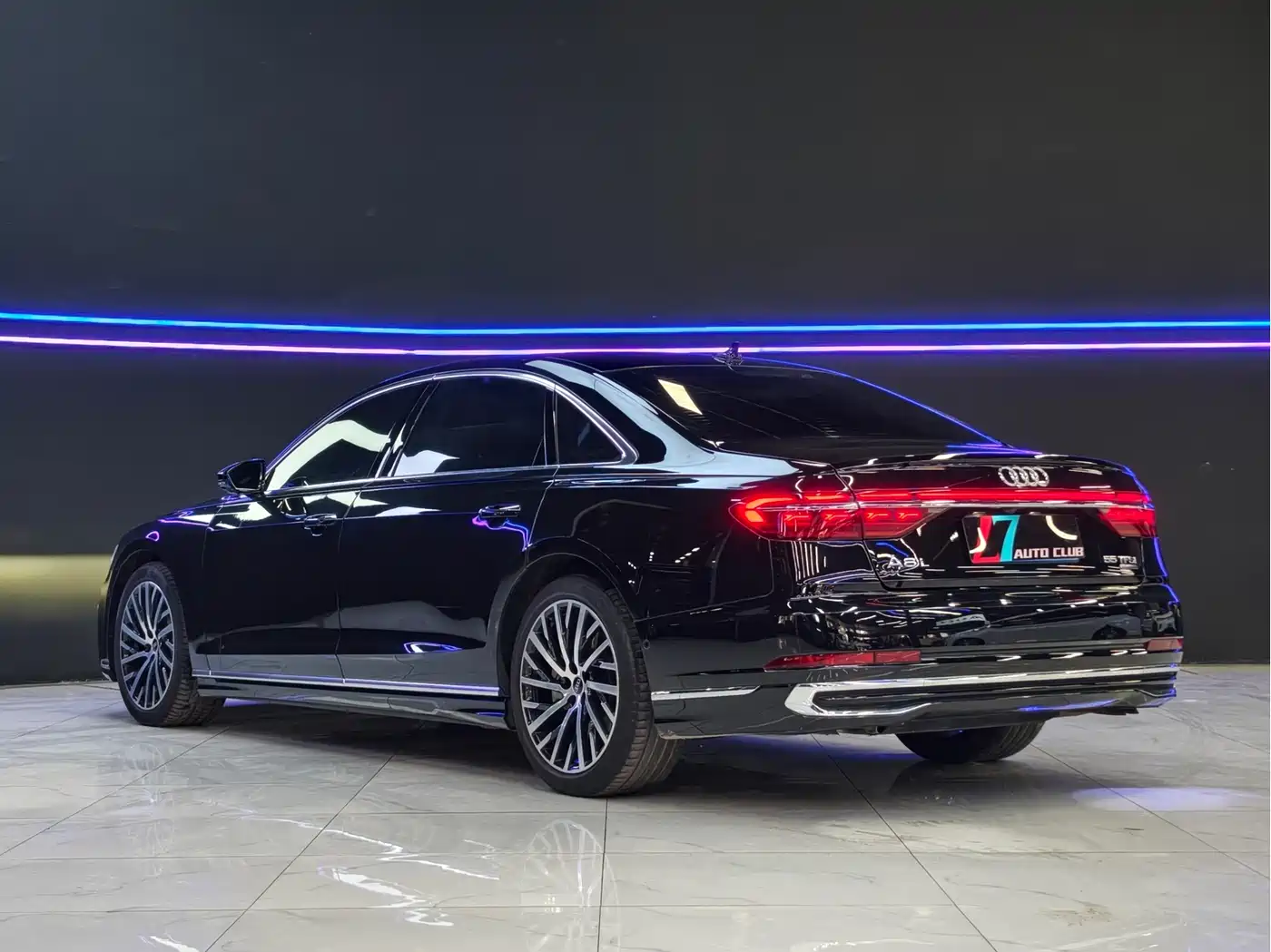 Audi A8 2023 A8L 55 TFSI quattro Flagship фото 8