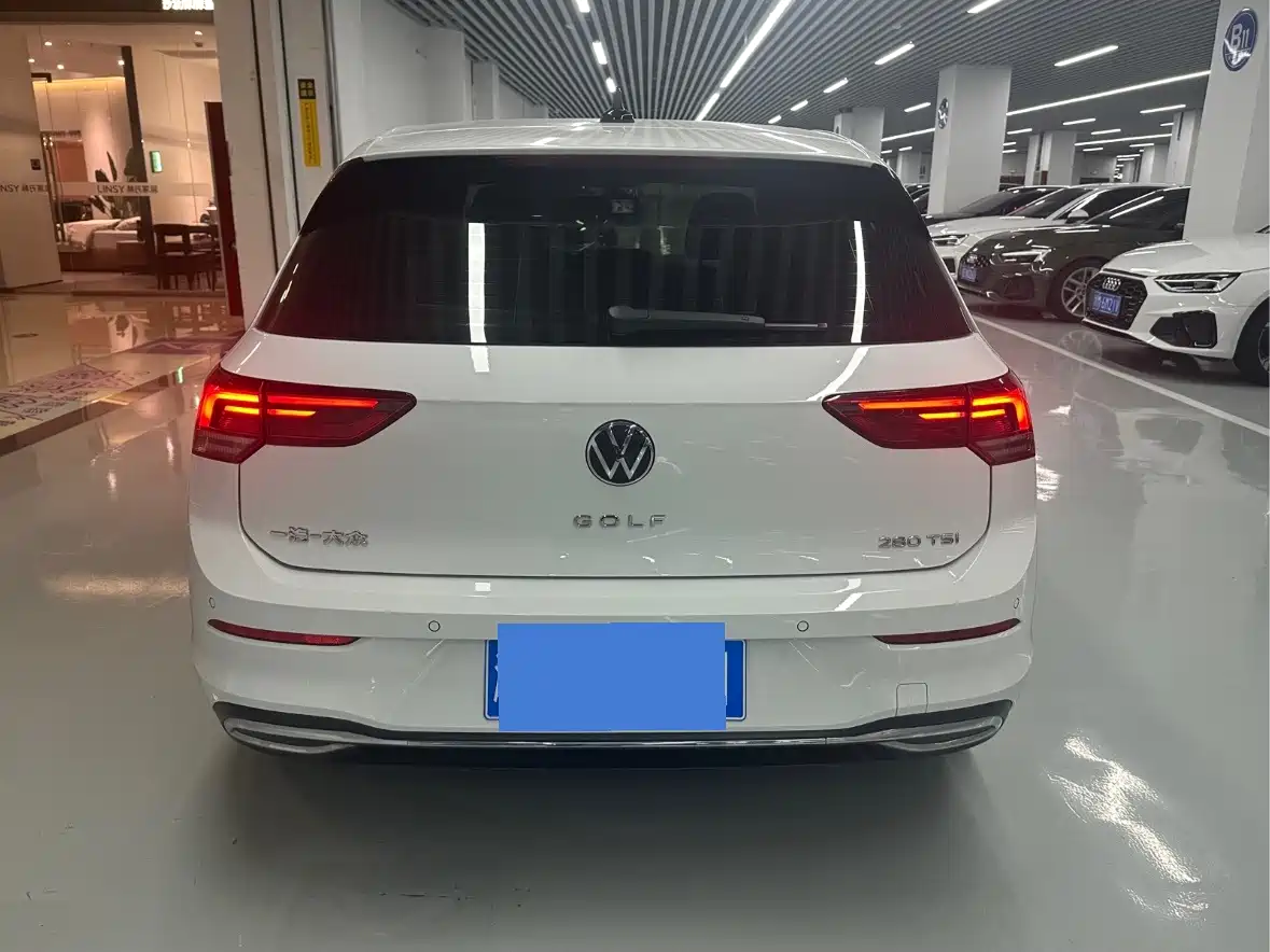 Volkswagen Golf 2025 2023 280TSI DSG Pro