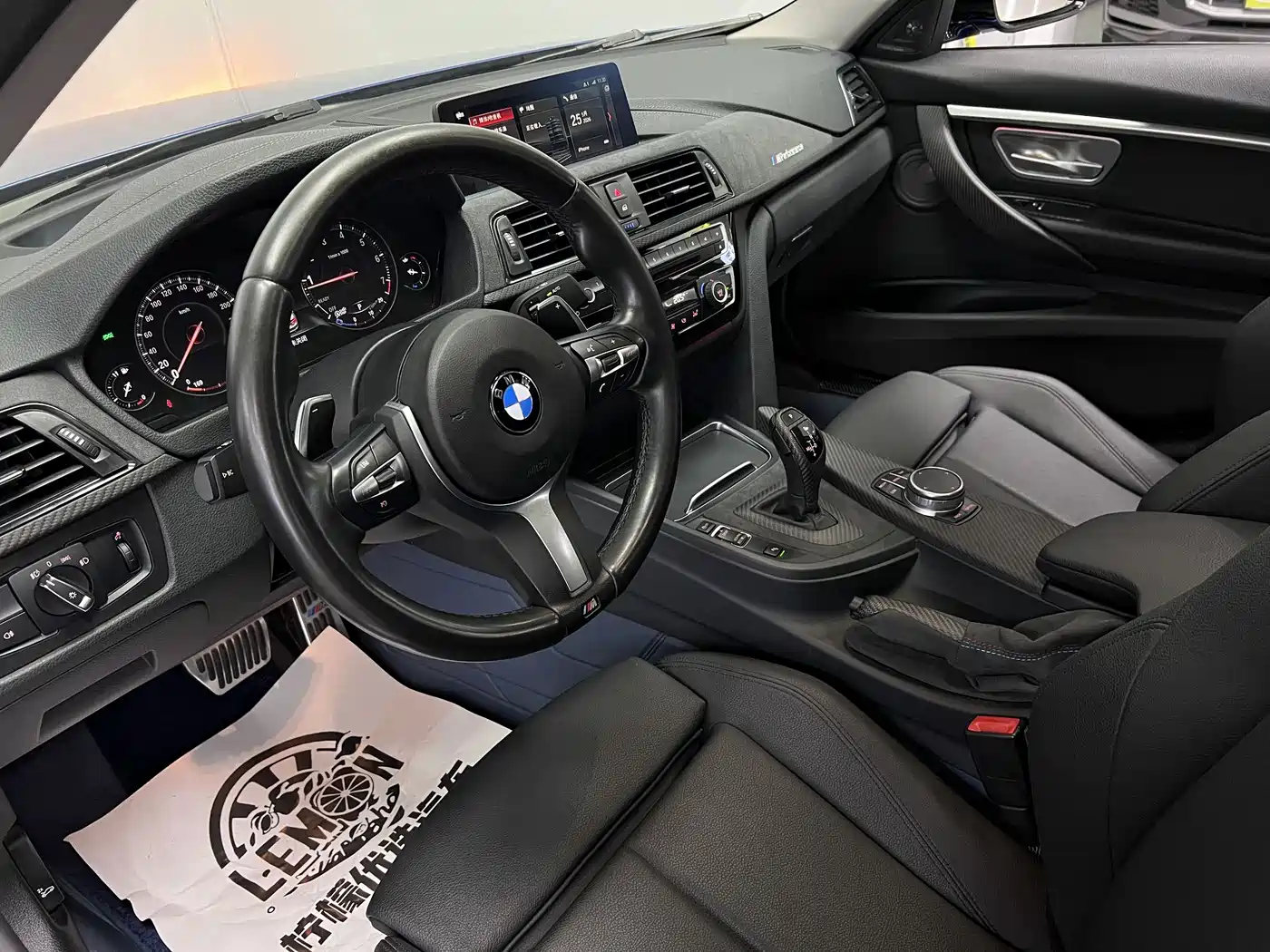 BMW 3 Series 2018 320Li M Sport Black Night Edition фото 30