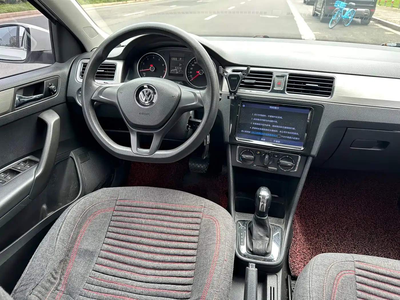 Volkswagen Santana 2015 Gran Santana 1.6L Automatic Comfort фото 13