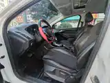 Фото 7 - Ford Focus