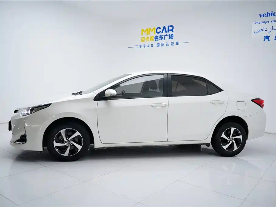 Toyota Levin 2017 Facelift 185T CVT Elite (China V) фото 4