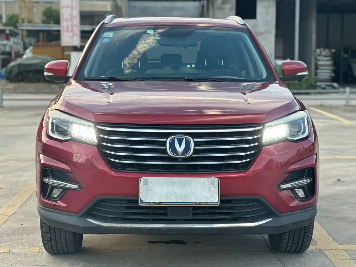 Фото 2 - Changan CS75