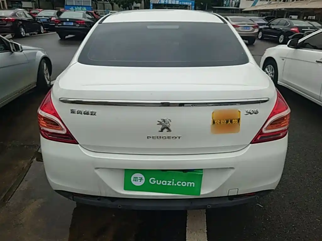 Peugeot 308 2014 Model Joy Edition Classic 1.6L Automatic Trend Style фото 6