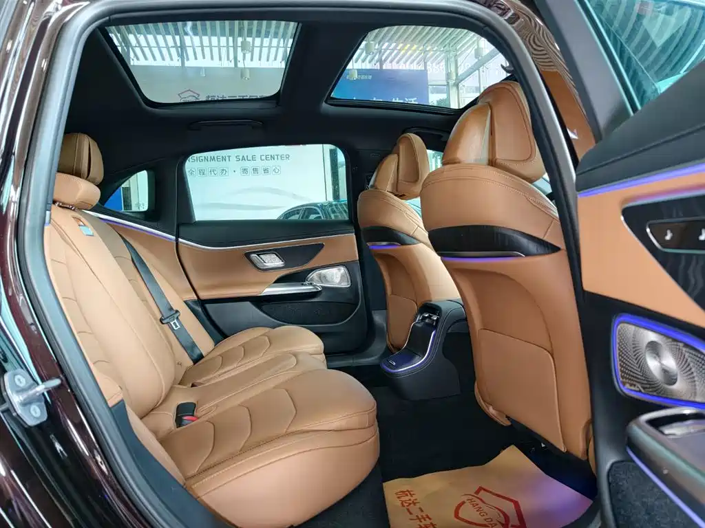 Mercedes-Benz E-Class 2024 E 300 L Fashion Sport фото 12