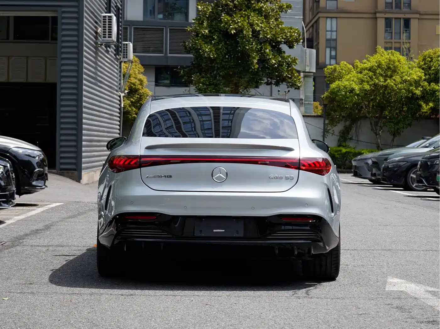 MERCEDES-BENZ EQS AMG