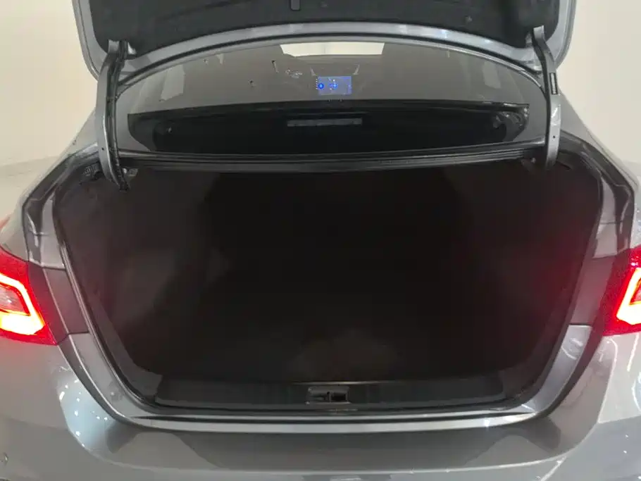 Nissan SYLPHY, миниатюра 4